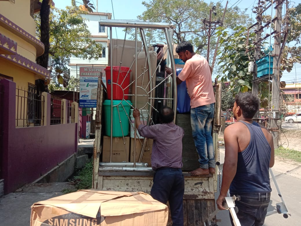 Loading and Unloading in Kishanganj